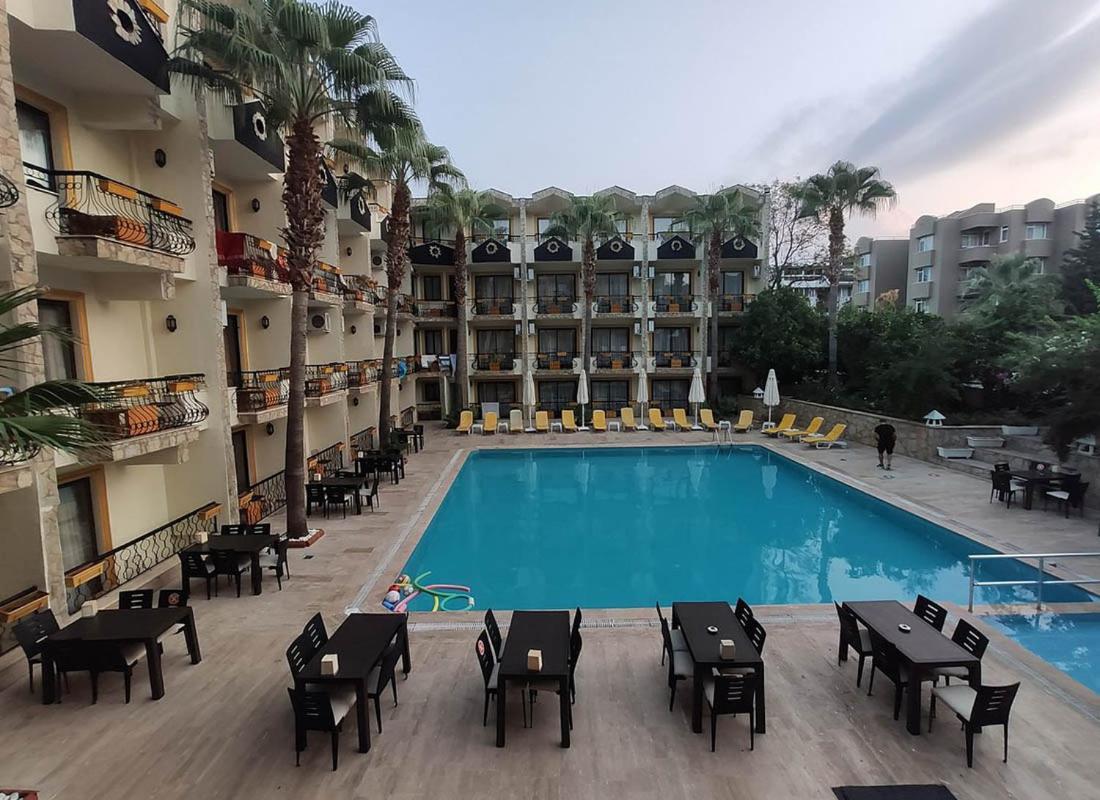 Club Herakles Hotel קמר מראה חיצוני תמונה